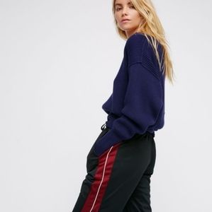 Free People Allure Pullover
Sweater
Navy Blue